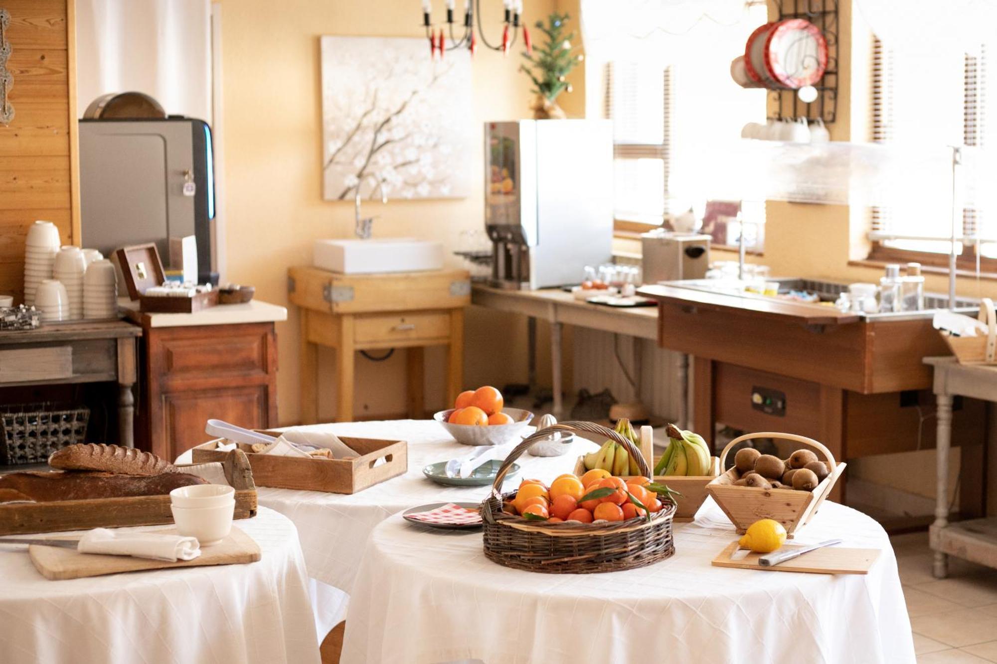 Domaine De L'Adoux Hotel Montclar  Eksteriør billede