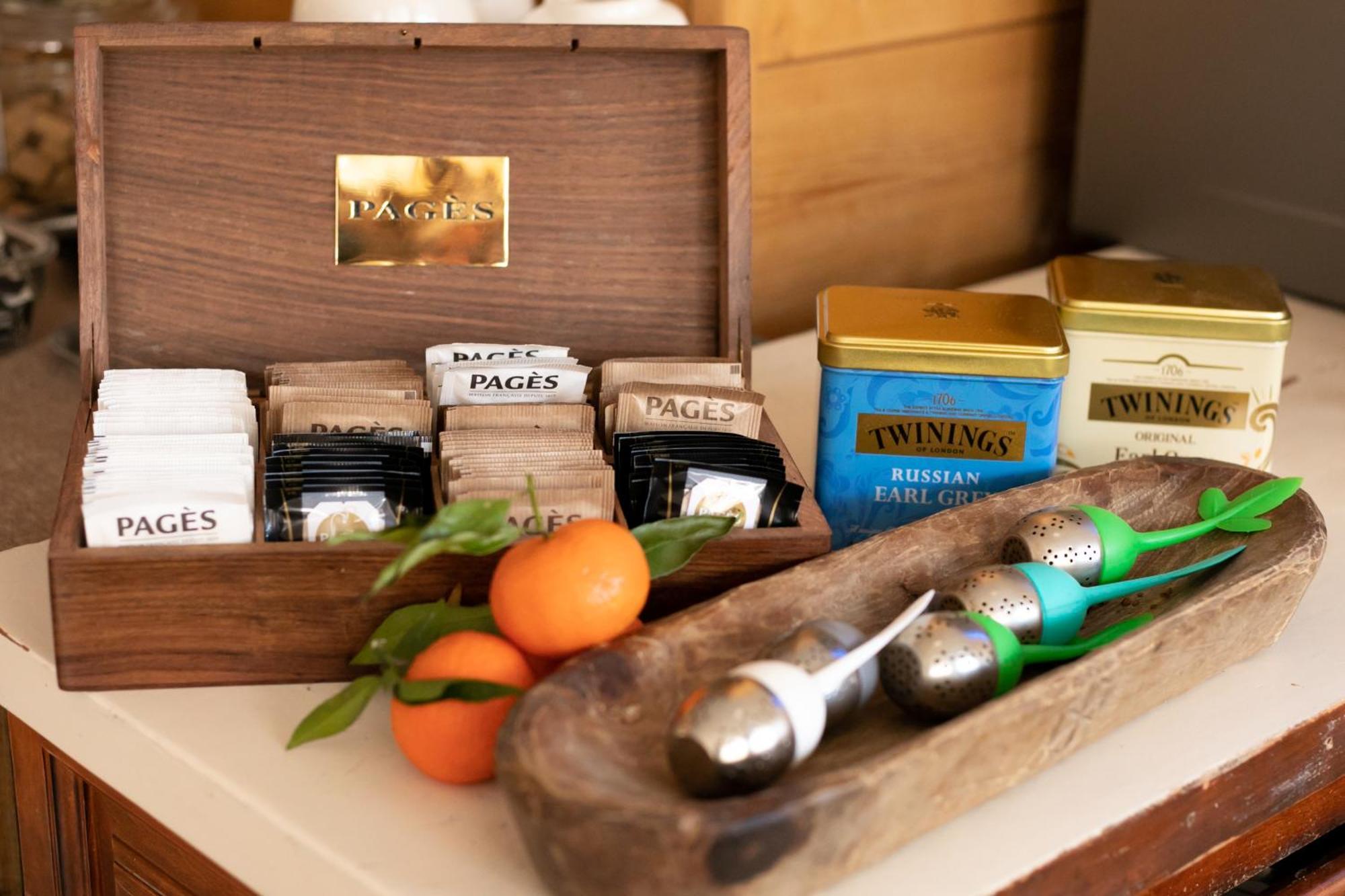 Domaine De L'Adoux Hotel Montclar  Eksteriør billede