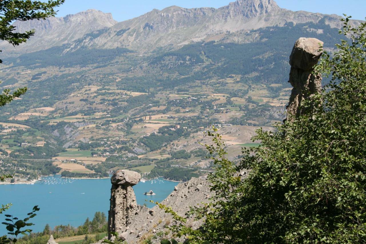 Domaine De L'Adoux Hotel Montclar  Eksteriør billede
